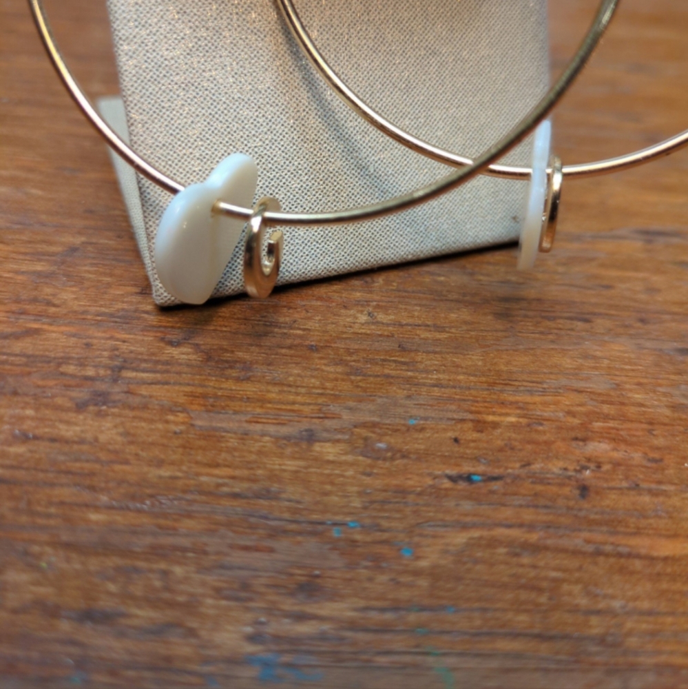 Initial C Heart Earrings Ava & Aiden Gold Tone NWT - Picture 4 of 5